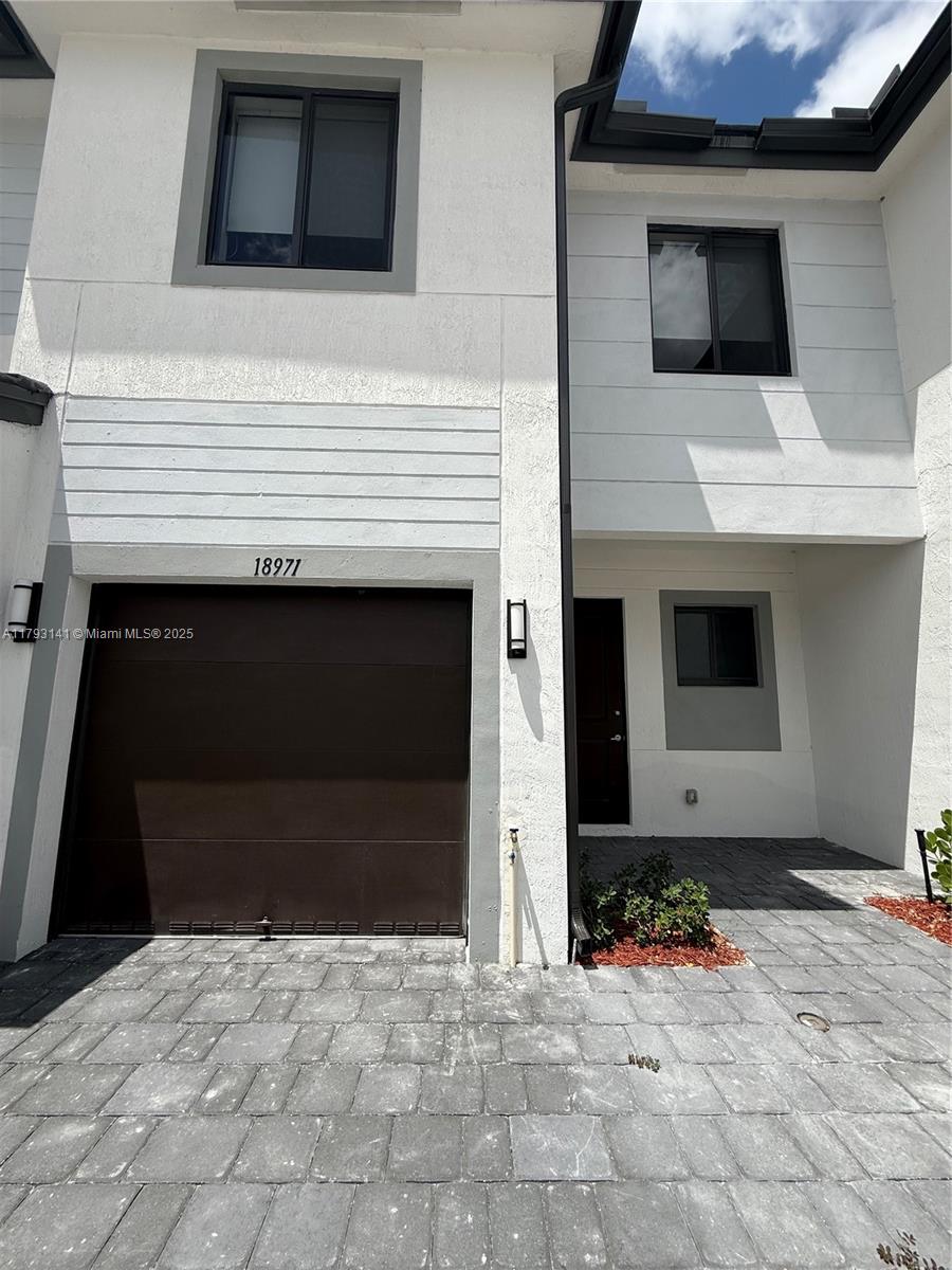 Property Main View