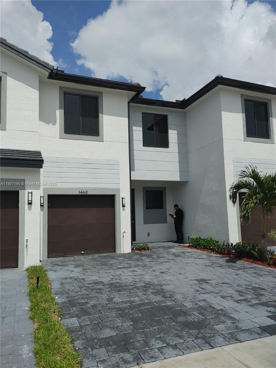 Property Main View